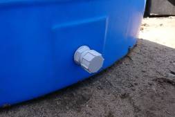 Отвод пластиковый с заглушкой 1/2&quot;